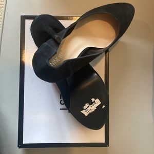 Nine West Quarless Black Suede Platform Pump